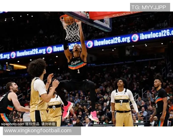 科尔强调防守策略通过大个子限制小卡的出手机会